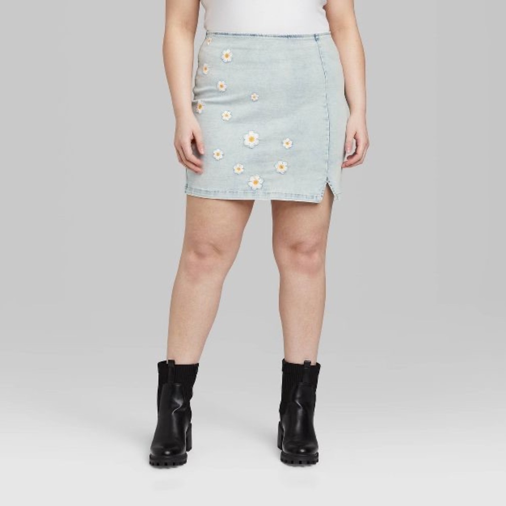 NWOT PLUS SIZE 24 Wild Fable Embroidered Denim Skirt
